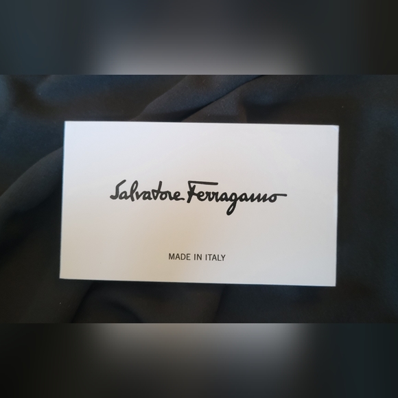 FERRAGAMO-Black Gancini Card Holder - Picture 3 of 9